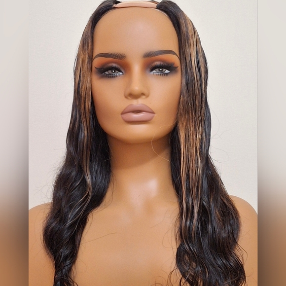 Highlighted Human Hair Wavy U-part Unit